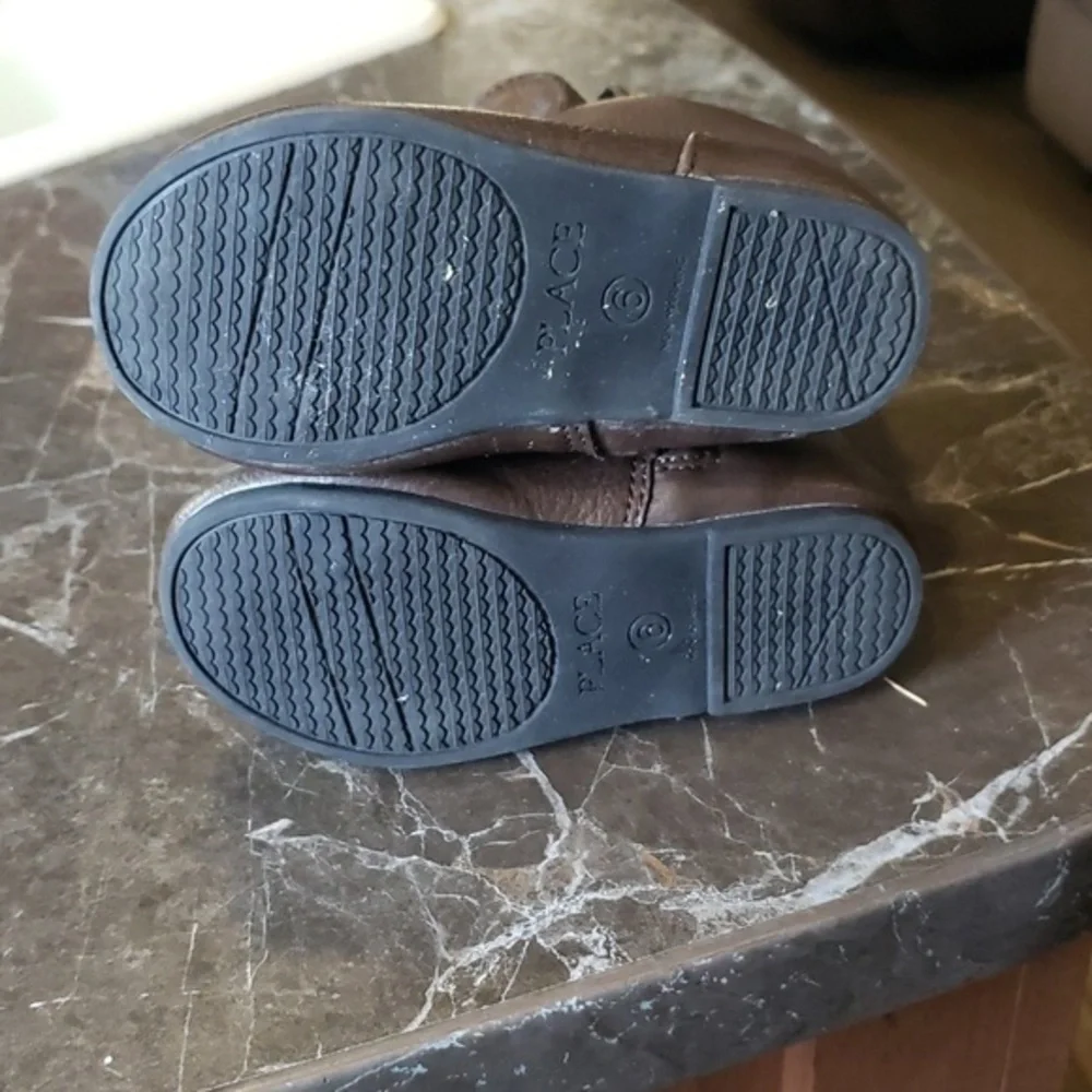 The Childrens Place gently worn